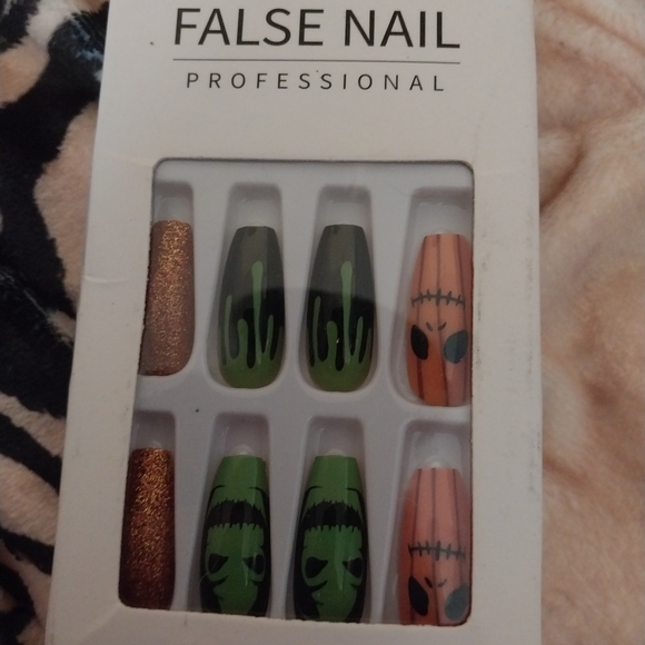 Nightmare before Christmas nails - Picture 1 of 1